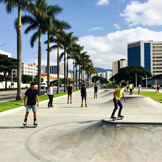 Aproveitando Vitória: Dicas de Skate e Patins na Capital Capixaba