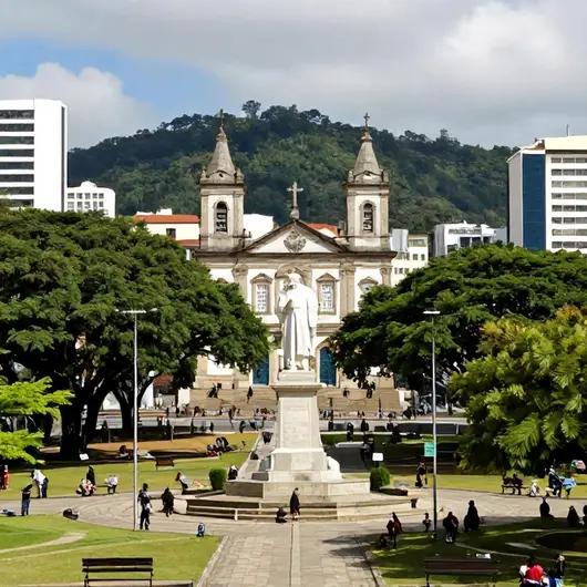 Descubra a Praça do Papa